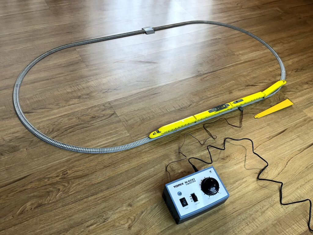 The layout included in the starter set allows you to start running trains as soon as you open the box.