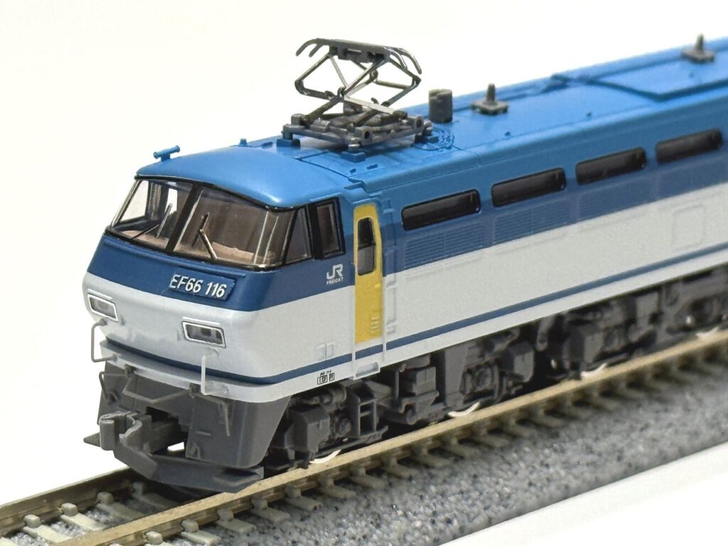 TOMIX EF66 Electric Locomotive