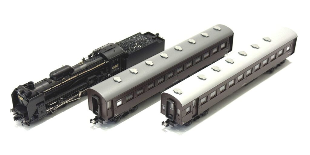 KATO D51 Steam Locomotive & 35 Series Coaches, 3-Car Set