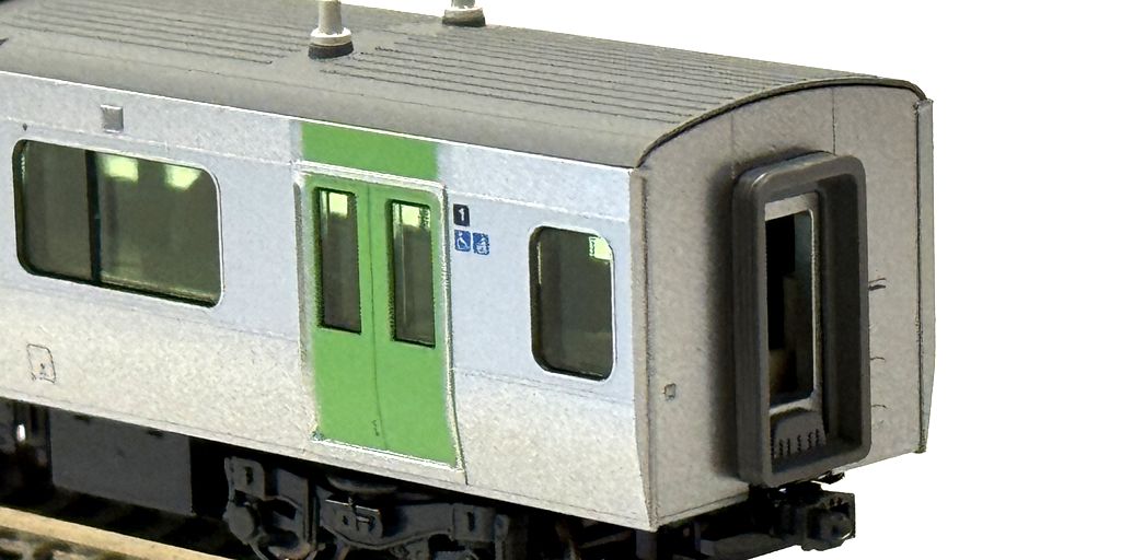 KATO製 E235系山手線 側面の車両番号やピクトグラムも印刷済み