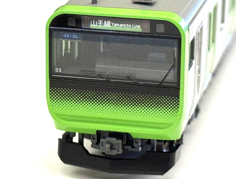 KATO製 E235系山手線 特徴的な前面の細かいドットも忠実に再現